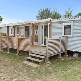 Glampingunterkunft: Mobilheim Moda 6 Personen 3 Zimmer 2 Badezimmer von Vacanceselect auf Camping Saint Jacques