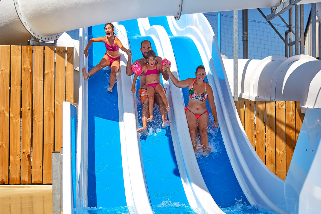 Glampingunterkunft: Mobilheim Moda 6 Personen 3 Zimmer AC 2 Badezimmer von Vacanceselect auf Camping Saint Jacques