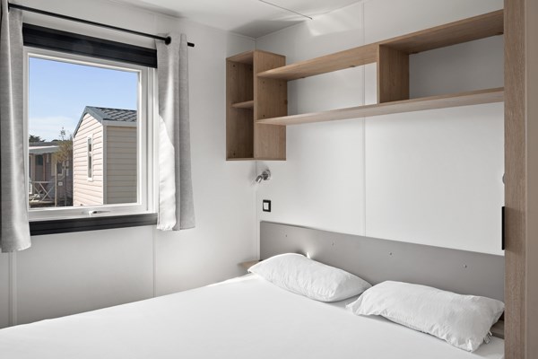 Glampingunterkunft: Mobilheim Premium 6 Personen 3 Zimmer von Vacanceselect auf Camping Falaise Narbonne-Plage