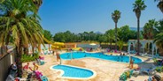 Luxuscamping - Argelès Sur Mer - Mobilheim Premium 6 Personen 3 Zimmer von Vacanceselect auf Camping Le Neptune