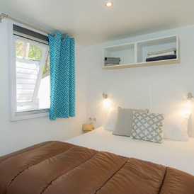 Glampingunterkunft: Mobilheim Premium 4 Personen 2 Zimmer von Vacanceselect auf Camping Les Vignes