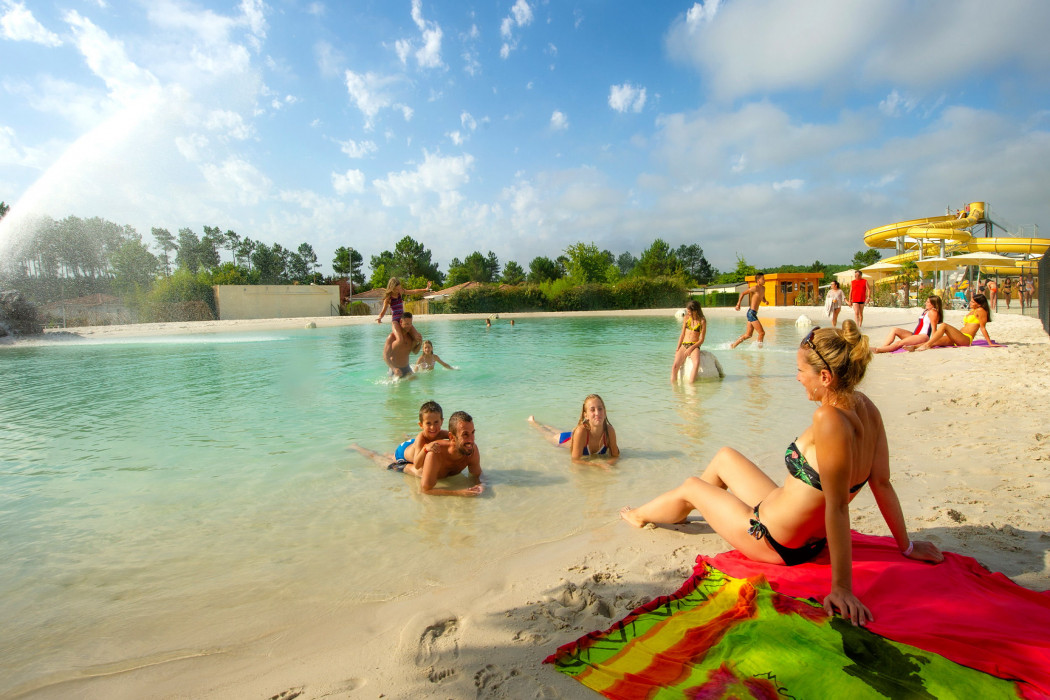 Glampingunterkunft: Mobilheim Moda 6 Personen 3 Zimmer Klimaanlage 2 Badezimmer von Vacanceselect auf Camping Les Vignes