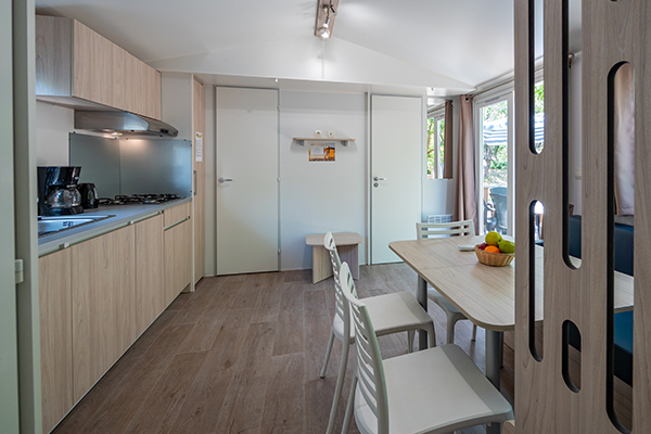 Glampingunterkunft: Mobilheim Premium 6 Personen 3 Zimmer von Vacanceselect auf Camping Domaine de la Sainte Baume