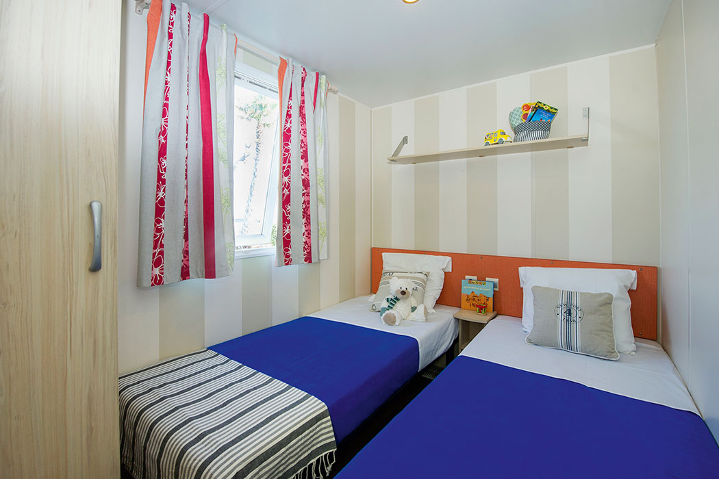 Campeggio di lusso - Charente-Maritime - Camping Les Catalpas - Vacanceselect Mobilheim Cosy 6 Personen 3 Zimmer AC von Vacanceselect auf Camping Les Catalpas