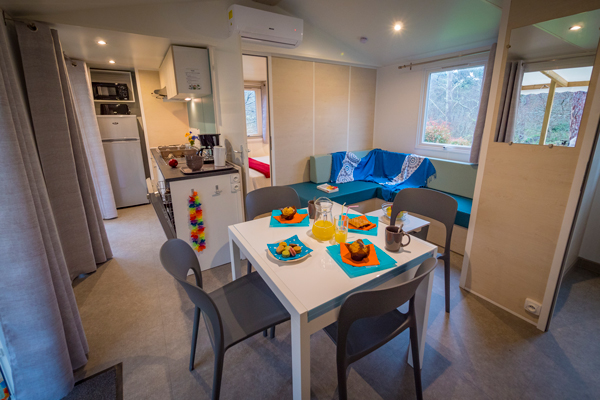 Glampingunterkunft: Mobilheim Premium 6 Personen 3 Zimmer von Vacanceselect auf Camping La Forêt du Pilat