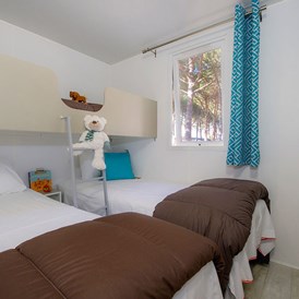 Glampingunterkunft: Mobilheim Premium 4/5 Personen 2 Zimmer von Vacanceselect auf Camping Domaine d'Eurolac