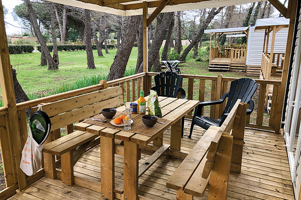 Glampingunterkunft: Mobilheim Premium 6 Personen 3 Zimmer von Vacanceselect auf Camping Domaine d'Anghione