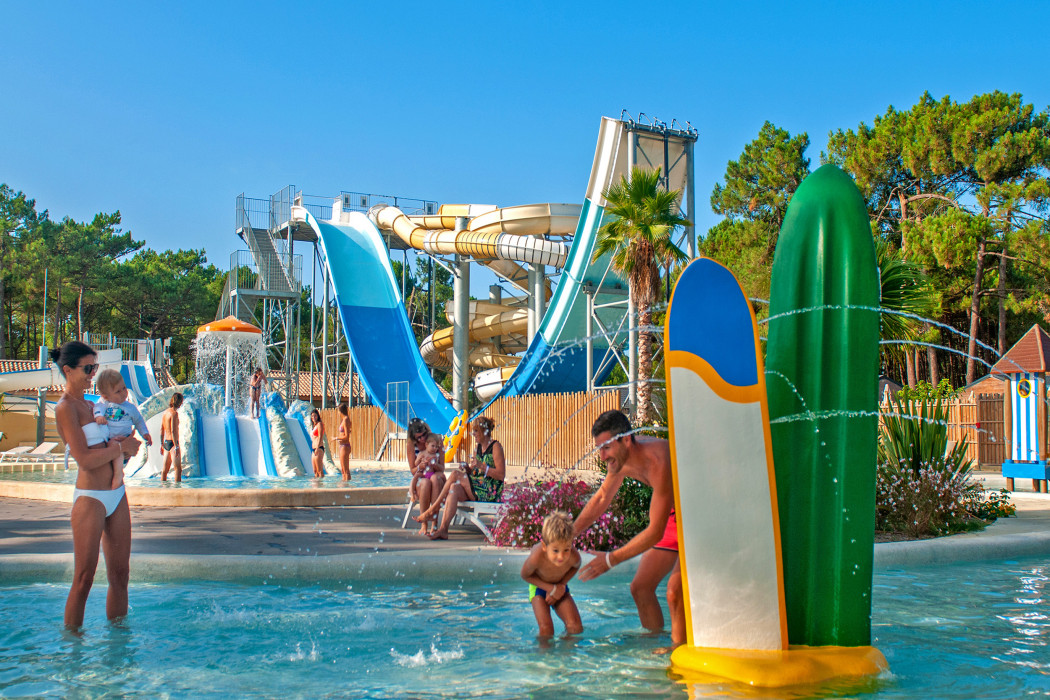 Glampingunterkunft: Airlodge 4 Personen 2 Zimmer Badezimmer von Vacanceselect auf Camping Atlantic Club Montalivet