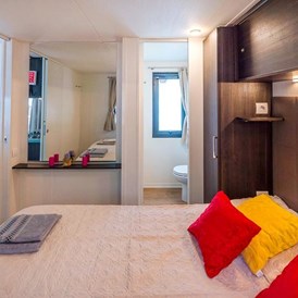 Glampingunterkunft: Mobilheim Moda 6 Personen 3 Zimmer 2 Badezimmer von Vacanceselect auf Camping La Marine