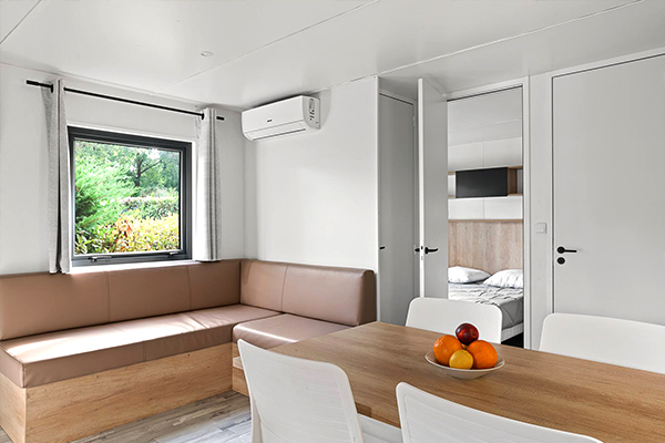 Glampingunterkunft: Mobilheim Privilege 4 Personen 2 Zimmer von Vacanceselect auf Camping La Pinède