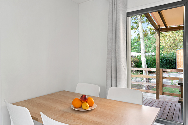 Glampingunterkunft: Mobilheim Privilege 6 Personen 3 Zimmer von Vacanceselect auf Camping La Pinède