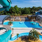 Luxuscamping: Mobilheim Privilege Club 4 Pers 2 Zimmer Tropische Dusche von Vacanceselect auf Camping La Pinède