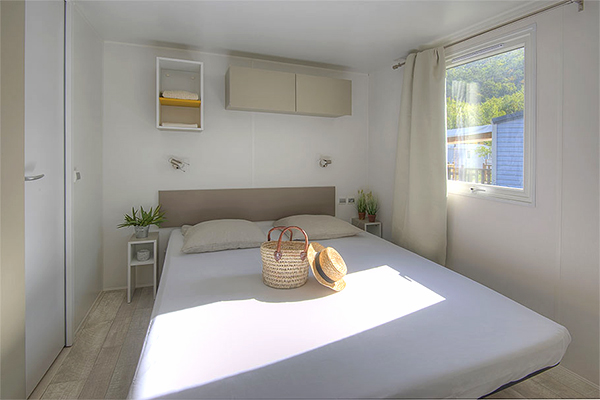 Glampingunterkunft: Mobilheim Privilege 6 Personen 3 Zimmer von Vacanceselect auf Camping Verdon Parc