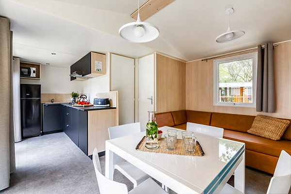 Glampingunterkunft: Mobilheim Privilege Club 4 Pers 2 Zi Whirlpool Trop Dusche von Vacanceselect auf Camping Verdon Parc