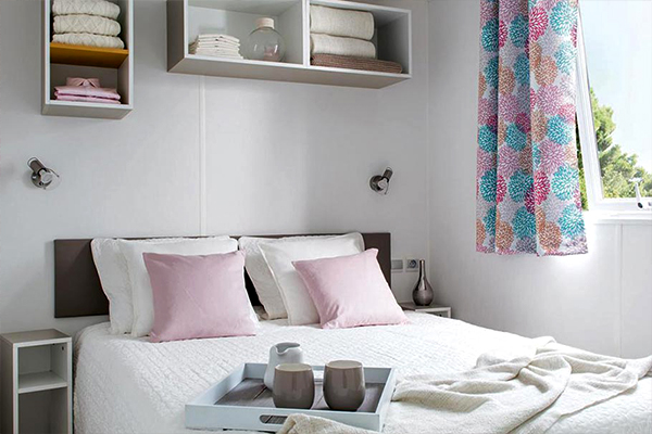 Glampingunterkunft: Mobilheim Privilege 4 Personen 2 Zimmer von Vacanceselect auf Camping La Plage d'Argens