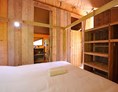 Glampingunterkunft: Safarizelt 4/6 Personen 2 Zimmer Badezimmer von Vacanceselect auf Camping La Sirène