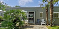 Luxuscamping - Mobilheim Moda 6 Personen 3 Zimmer, 2 Badezimmer, Klimaanlage von Vacanceselect auf Camping La Sirène