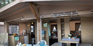Luxuscamping - Art der Unterkunft: Lodgezelt - Lodgetent Deluxe 5/6 Personen 2 Zimmer Badezimmer von Vacanceselect auf Castell Montgri