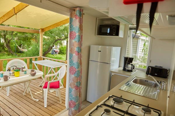 Glampingunterkunft: Mobilheim Moda 5/6 Personen 2 Zimmer Klimaanlage von Vacanceselect auf Camping Park Albatros Village