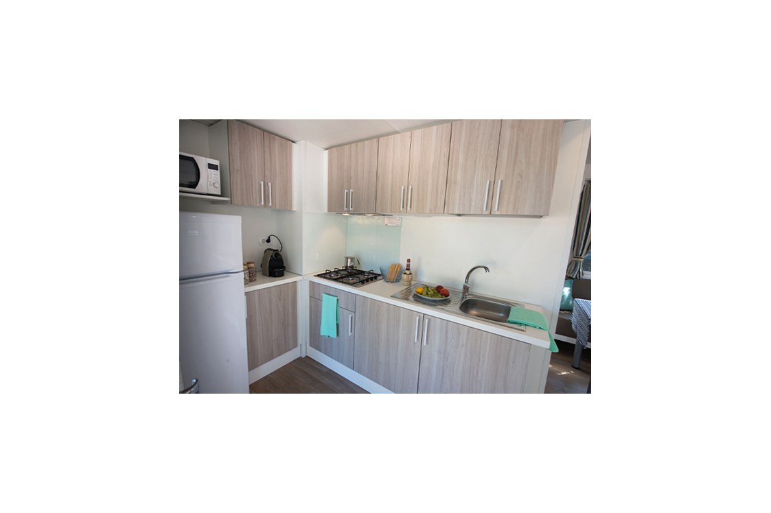 Glampingunterkunft: Mobilheim Moda 6 Personen 3 Zimmer Klimaanlage 2 Badezimmer von Vacanceselect auf Camping Park Albatros Village
