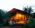 Glampingunterkunft: Safarizelt 6 Personen 3 Zimmer Badezimmer von Vacanceselect auf Camping Orbetello