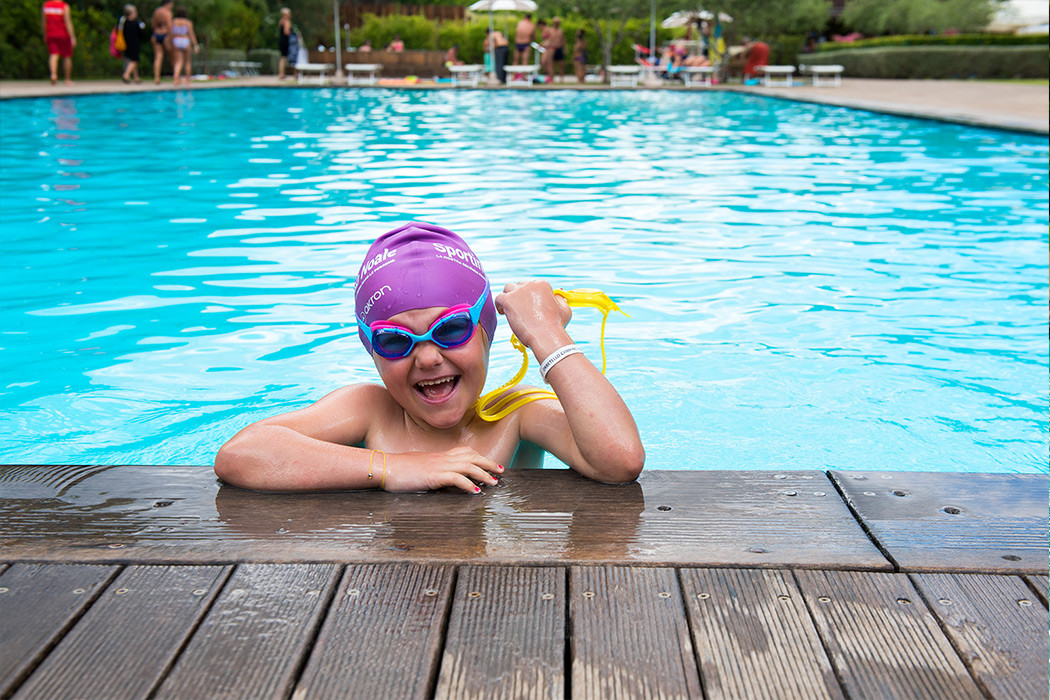 Glampingunterkunft: Safarizelt 6 Personen 3 Zimmer Badezimmer von Vacanceselect auf Camping Orbetello