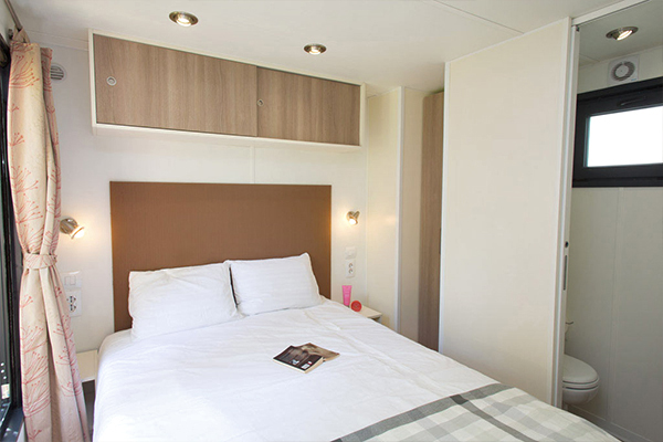 Camping de lujo - Funtana - Camping Bijela Uvala - Vacanceselect Mobilheim Moda 5/6 Personen 2 Zimmer Klimaanlage von Vacanceselect auf Camping Bijela Uvala