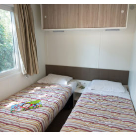 Glampingunterkunft: Mobilheim Moda 6 Personen 3 Zimmer AC 2 Badezimmer von Vacanceselect auf Camping Bijela Uvala