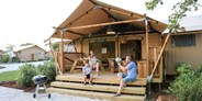 Luxuscamping - Art der Unterkunft: Safari-Zelt - Safarizelt XXL 4/6 Personen 3 Zimmer Badezimmer von Vacanceselect auf Camping Valkanela