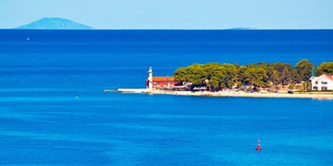 Luxuscamping - Zadar - Šibenik - Mobilheim Moda 6 Personen 3 Zimmer Klimaanlage Geschirrspüler von Vacanceselect auf Camping Zaton