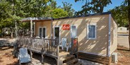 Luxuscamping - Eraclea Mare - Mobilheim Moda 6 Personen 3 Zimmer Klimaanlage von Vacanceselect auf Camping Village Portofelice