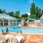Luxuscamping: Mobilheim Moda 6 Personen 3 Zimmer 2 Badezimmer von Vacanceselect auf Camping La Bien Assise