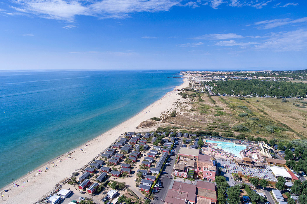 Glampingunterkunft: Lodgezelt 4/5 Pers 2 Zimmer BZ von Vacanceselect auf Camping Les Méditerranées - Beach Garden