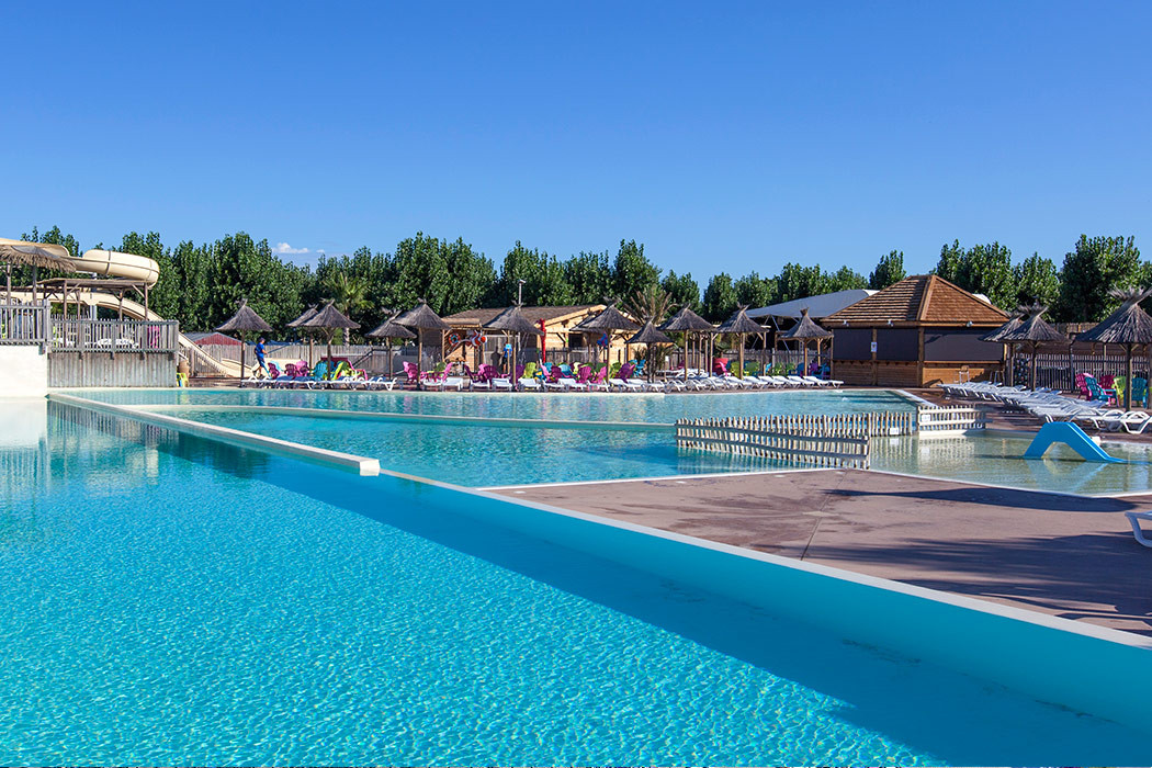 Glampingunterkunft: Lodgezelt 4/5 Pers 2 Zimmer BZ von Vacanceselect auf Camping Les Méditerranées - Beach Garden