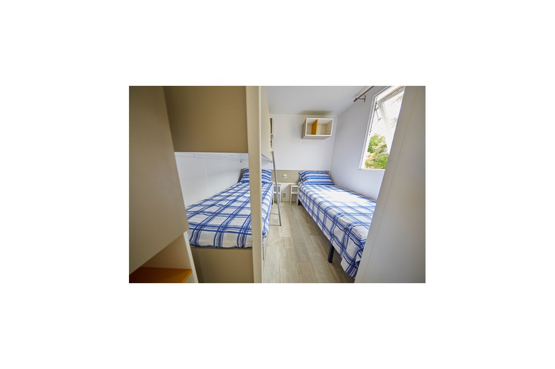 Glampingunterkunft: Mobilheim Moda 4/5 Personen 2 Zimmer Klimaanlage von Vacanceselect auf Camping Cisano & San Vito