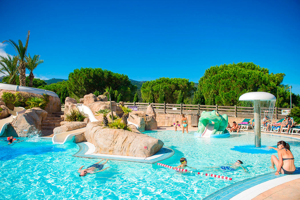 Glampingunterkunft: Mobilheim Moda 4 Personen 2 Zimmer Klimaanlage von Vacanceselect auf Camping Le Bois de Valmarie