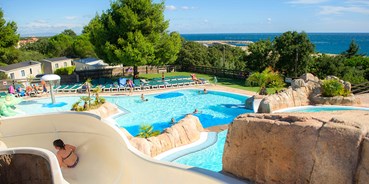 Luxuscamping - Mittelmeer - Mobilheim Moda 6 Personen 3 Zimmer Klimaanlage von Vacanceselect auf Camping Le Bois de Valmarie