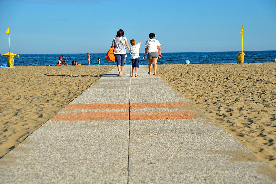 Glampingunterkunft: Mobilheim Moda 6 Personen 3 Zimmer Klimaanlage von Vacanceselect auf Camping Marina di Venezia