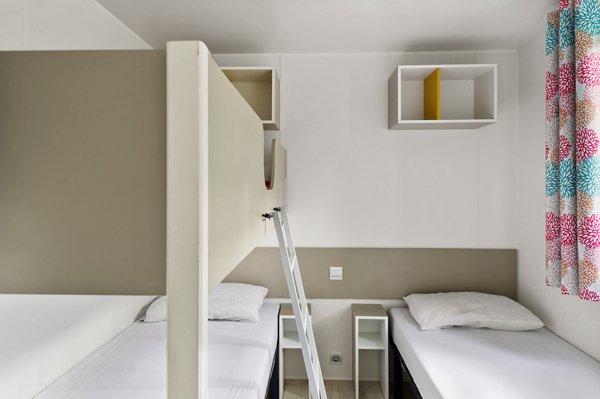 Glampingunterkunft: Mobilheim Moda 5/6 Personen 2 Zimmer Klimaanlage von Vacanceselect auf Camping Laguna Village