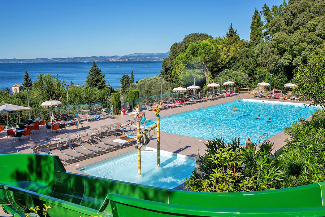 Glampingunterkunft: Safarizelt 4 Personen 2 Zimmer Badezimmer  von Vacanceselect auf Camping La Rocca