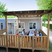 Luxuscamping: Mobilheim Moda 5/6 Pers 2 Zimmer AC von Vacanceselect auf Camping Mediterraneo Camping Village