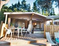 Glampingunterkunft: Lodgezelt Deluxe 5/6 Personen 2 Zimmer Badezimmer von Vacanceselect auf Camping Etruria