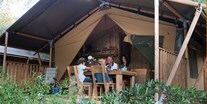 Luxuscamping - Art der Unterkunft: Safari-Zelt - Camping Cala Canyelles - Vacanceselect Safarizelt 6 Personen 3 Zimmer Badezimmer von Vacanceselect auf Camping Cala Canyelles