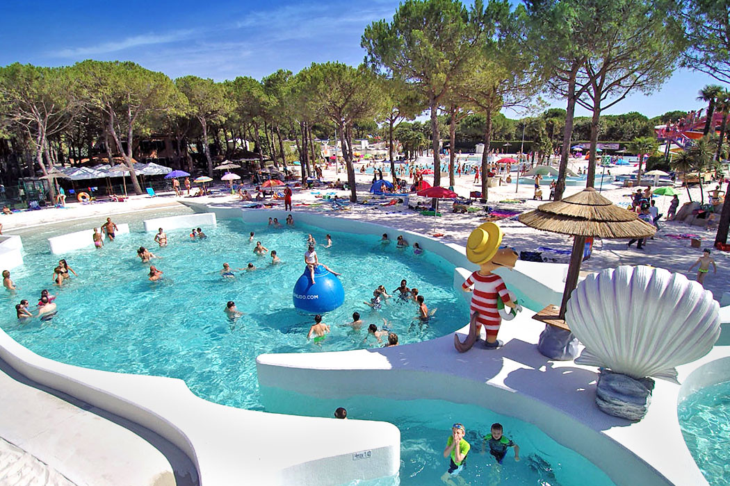 Glampingunterkunft: Mobilheim Moda 4/5 Personen 2 Zimmer Klimaanlage von Vacanceselect auf Camping Union Lido