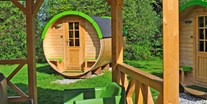 Luxuscamping - Art der Unterkunft: Hütte/POD - Schlaffass Außenansicht - Nature Resort Natterer See Schlaffässer am Nature Resort Natterer See