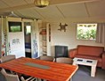 Glampingunterkunft: Wohnraum - Oehoe Lodge auf Campingplatz de Kleine Wolf