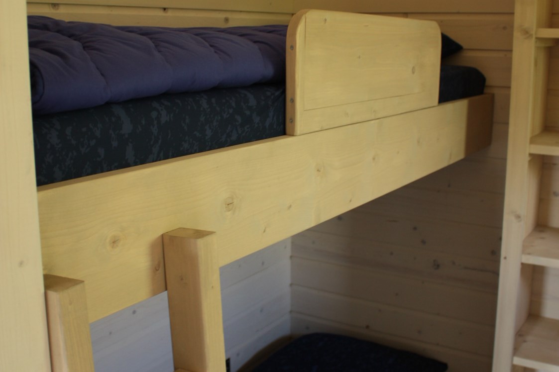 Glampingunterkunft: (Kinder-) Schlafzimmer - Oehoe Lodge auf Campingplatz de Kleine Wolf