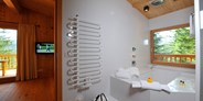 Luxuscamping - Tiroler Unterland - Badezimmer im Baumhaus - Das Kranzbach - Baumhaus