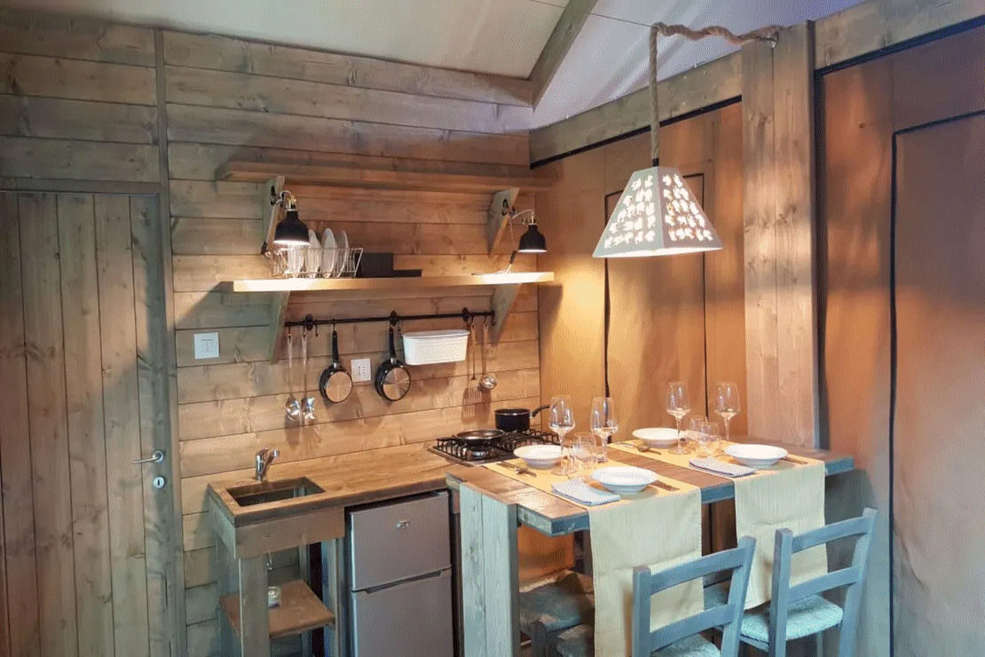 Camping de lujo - TV - Italia - ELBADOC Camping Village Glamping Tents und Bungalows