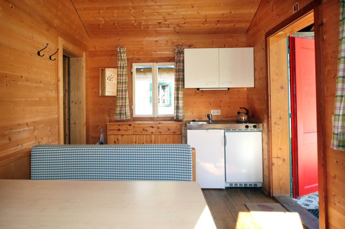 Glampingunterkunft: aus Holz, in einfacher Ausstattung - Campinghäuschen auf Grubhof